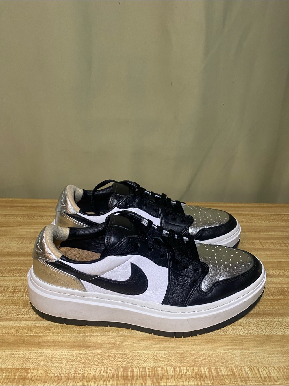 Nike Air Jordan 1 Elevate Low SE Silver Toe Sneakers DQ8561-001 women’s 11